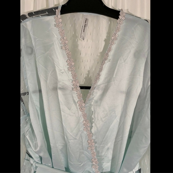 NWT $88 Flora Nikrooz Showstopper Robe in Sea Glass [SZ Large‎ ] - Picture 3 of 8